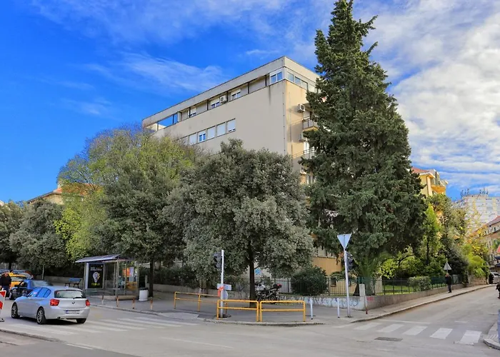 With Wifi - 19143 * Split